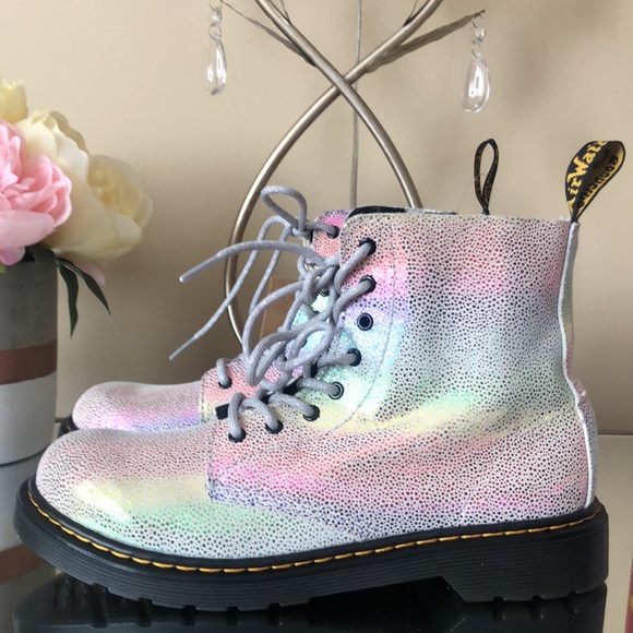 Dr Martens Eye Boot Sand Rainbow Metallic Ray Lace Up Boots - Picture 2 of 7